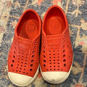 Native Kids Water Shoes - Bright Red